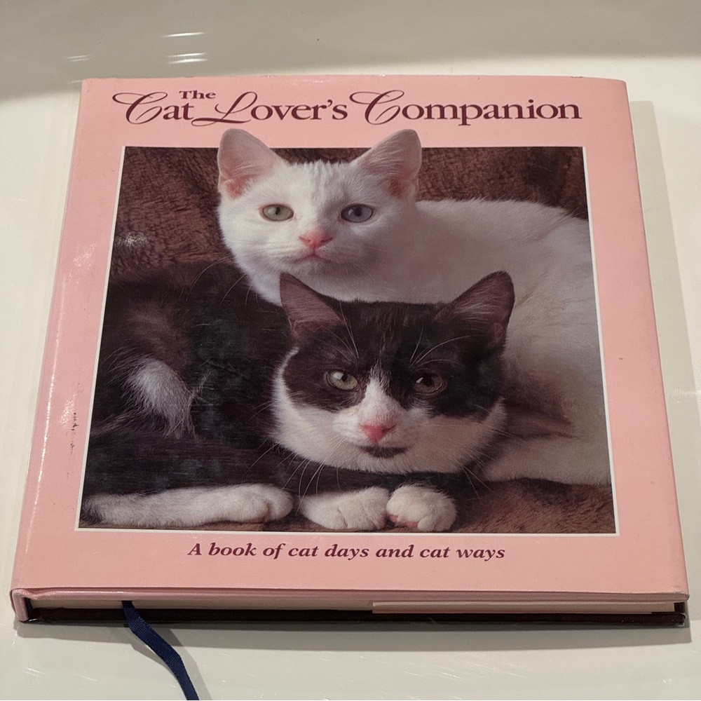 The Cat Lover's Companion Book- A Book of Cat Days & Cat Ways (Calendar Journal)